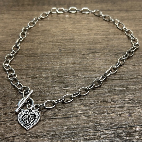 Silver Tone Heart Pendant Necklace - Picture 1 of 2